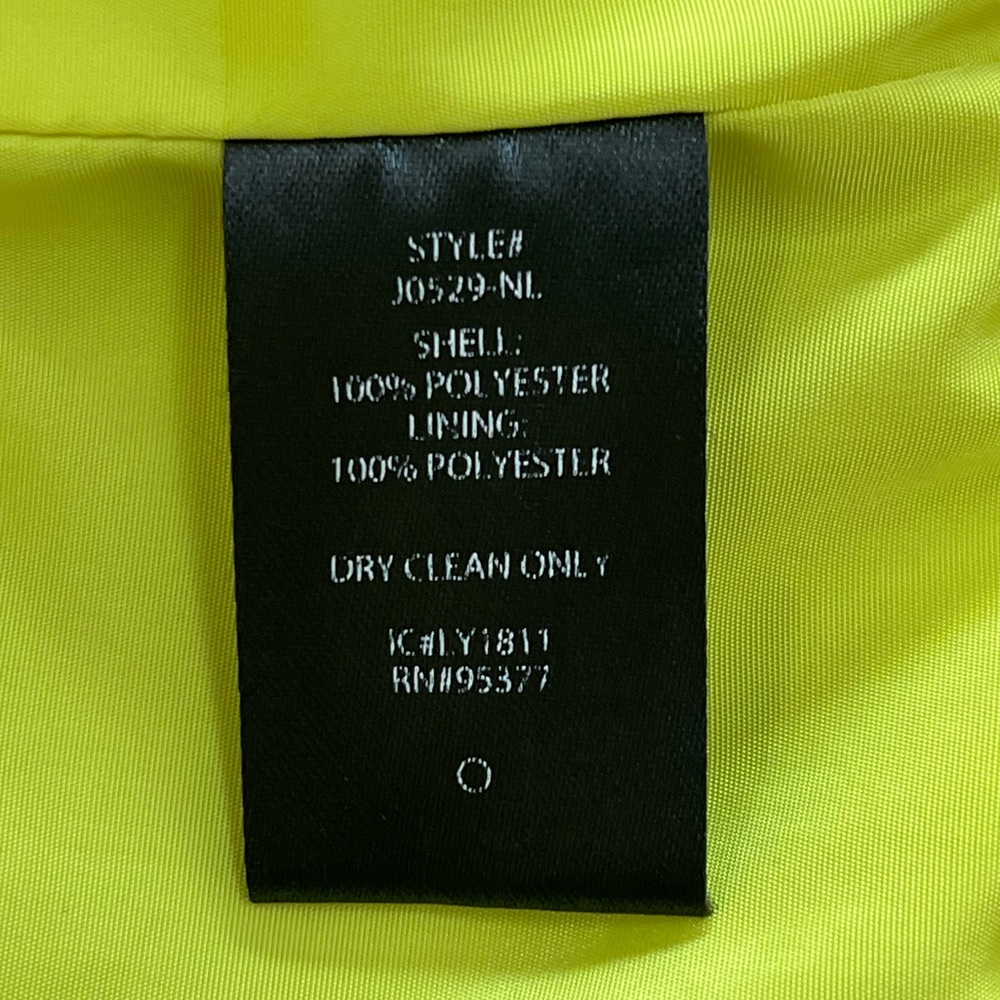 Sanctuary light neon green puffer jacket - Picture 7 of 8